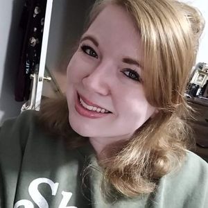 Meet your Posher, Courtney